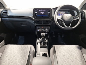 Used Volkswagen T-Cross 2024 for sale - 77114814: Photo