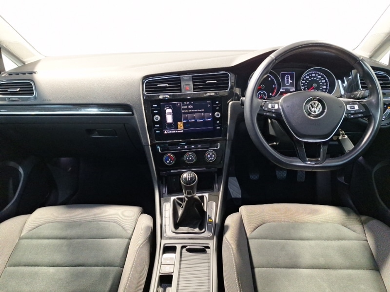 Used Volkswagen Golf 2018 for sale - 77095124: Photo 2