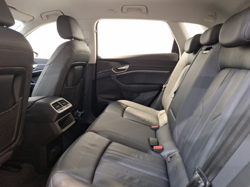 Used Audi e-tron 2021 for sale - 77922468: Photo 6