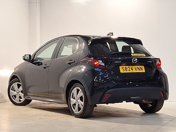 Used Mazda Mazda2 HYBRID 2024 for sale - 76906669: Photo