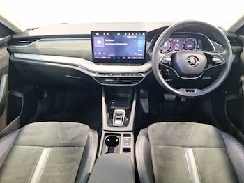 Used Skoda Octavia 2024 for sale - 78006229: Photo