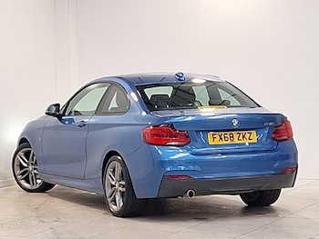 Used BMW 2 Series 2018 for sale - 76375383: Photo