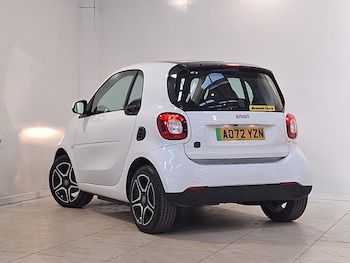 Used smart fortwo 2022 for sale - 78617326: Photo