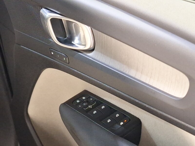 Used Volvo XC40 2021 for sale - 76664067: Photo 14