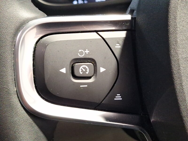 Used Volvo XC40 2021 for sale - 76664067: Photo 16