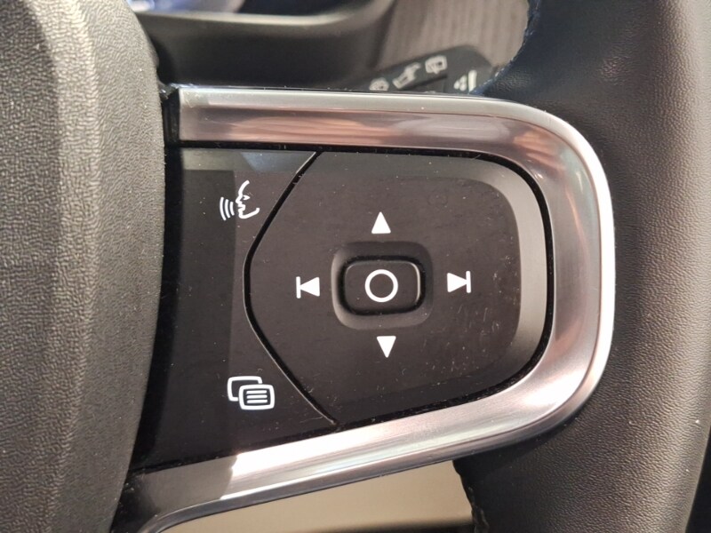 Used Volvo XC40 2021 for sale - 76664067: Photo 17