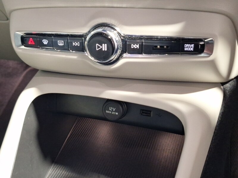 Used Volvo XC40 2021 for sale - 76664067: Photo 18