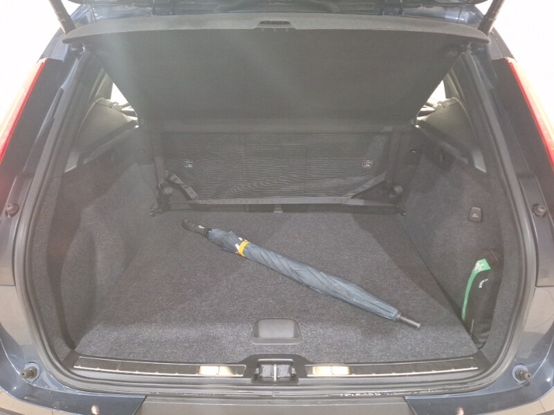 Used Volvo XC40 2021 for sale - 76664067: Photo 8