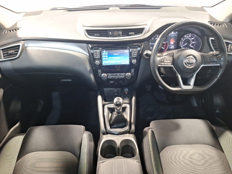 Used Nissan Qashqai 2017 for sale - 77338161: Photo 2