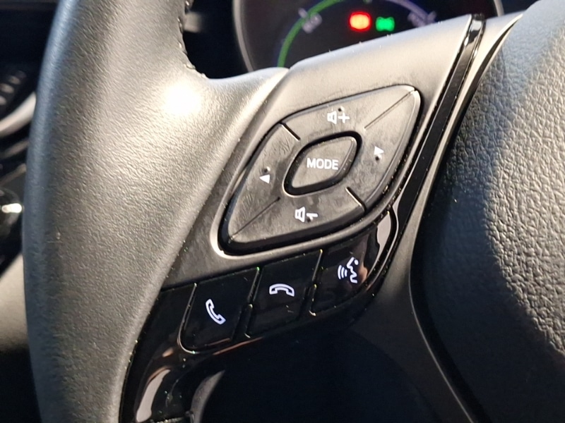 Used Toyota C-HR 2023 for sale - 77669692: Photo 15