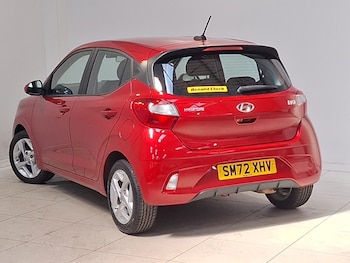 Used Hyundai i10 2023 for sale - 79513625: Photo