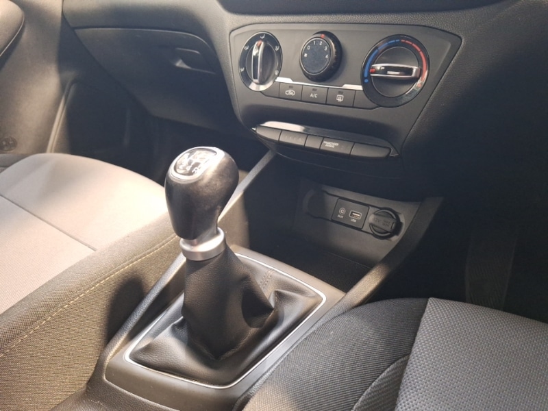 Used Hyundai i20 2017 for sale - 77969321: Photo 11