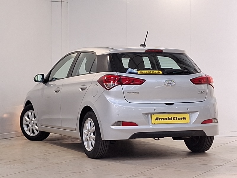 Used Hyundai i20 2017 for sale - 77969321: Photo 3