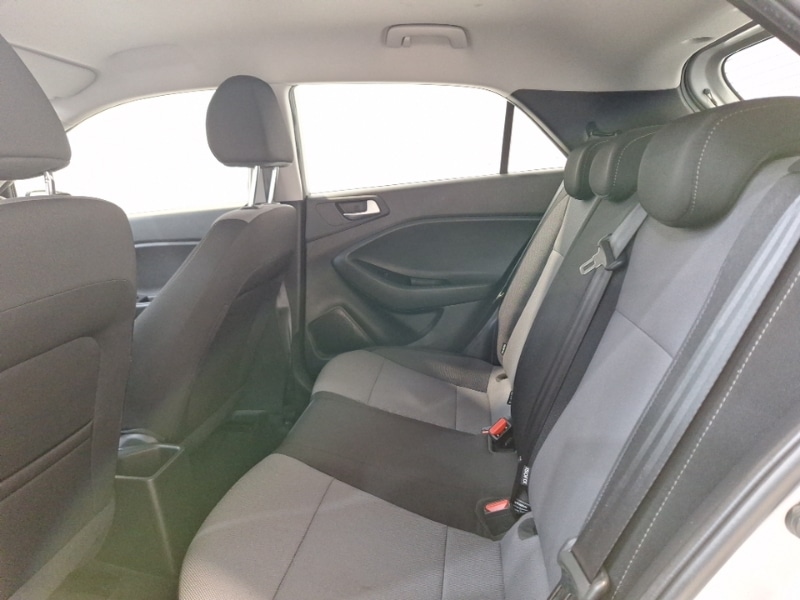 Used Hyundai i20 2017 for sale - 77969321: Photo 6