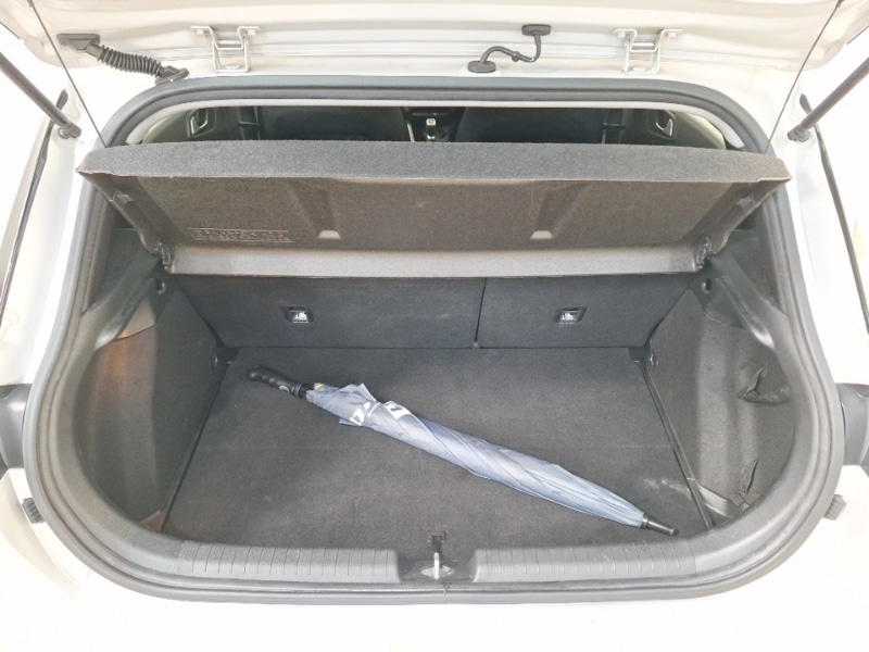 Used Hyundai i20 2017 for sale - 77969321: Photo 8