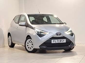 2021 - 1.0 VVT-i X-Play TSS 5dr