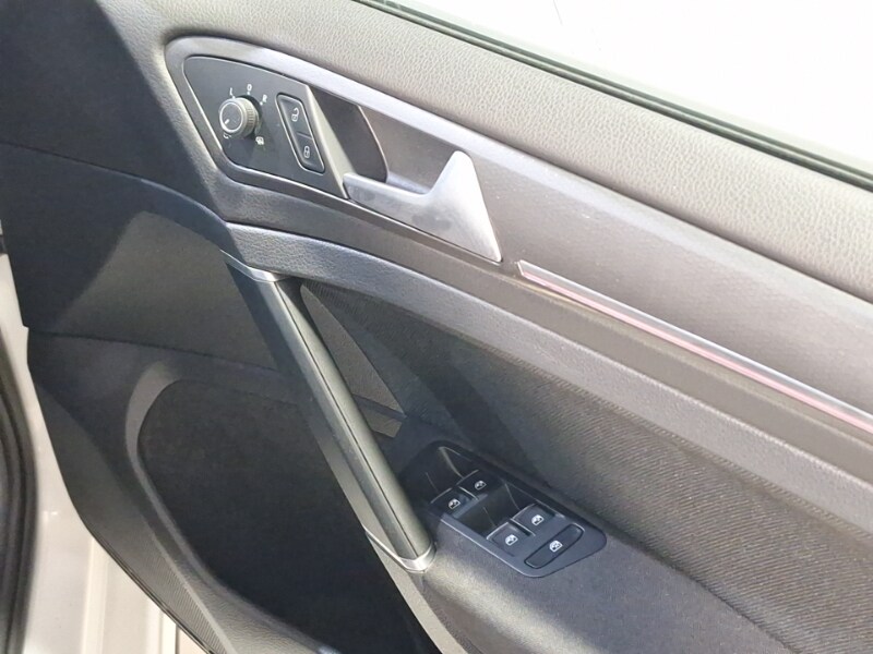 Used Volkswagen Golf 2019 for sale - 77466196: Photo 14