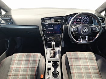 Used Volkswagen Golf 2019 for sale - 77466196: Photo
