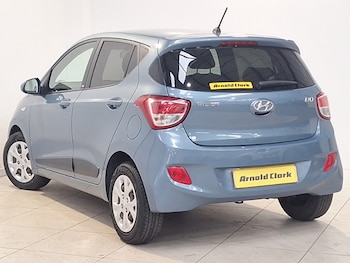 Used Hyundai i10 2017 for sale - 76354582: Photo