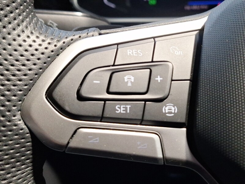 Used Volkswagen T-Roc 2025 for sale - 77078308: Photo 16