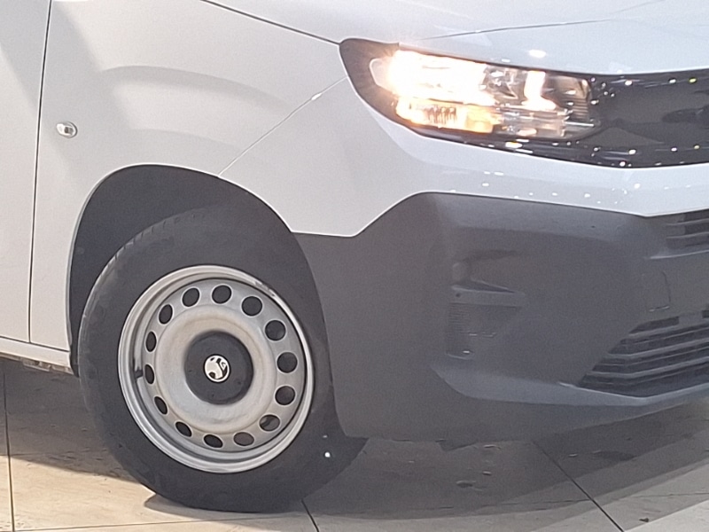 Used Vauxhall Combo 2024 for sale - 76506928: Photo 9