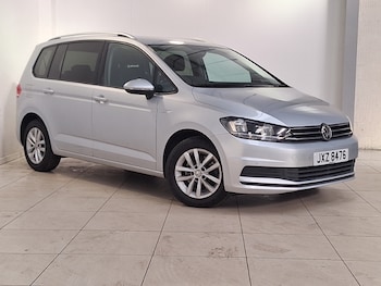 Used Volkswagen Touran 2016 for sale - 79480821: Photo