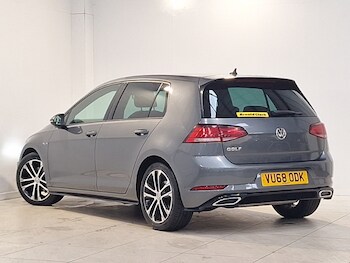 Used Volkswagen Golf 2018 for sale - 76478674: Photo