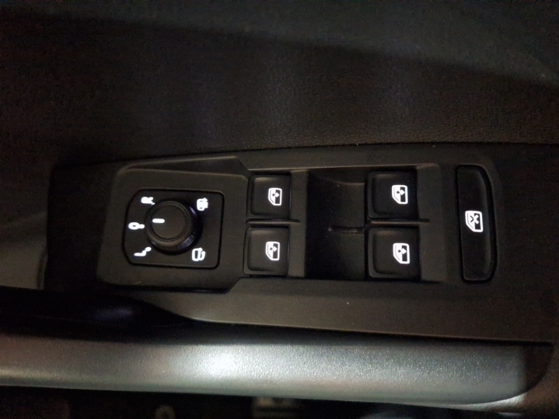 Used Volkswagen T-Cross 2024 for sale - 77114858: Photo 14