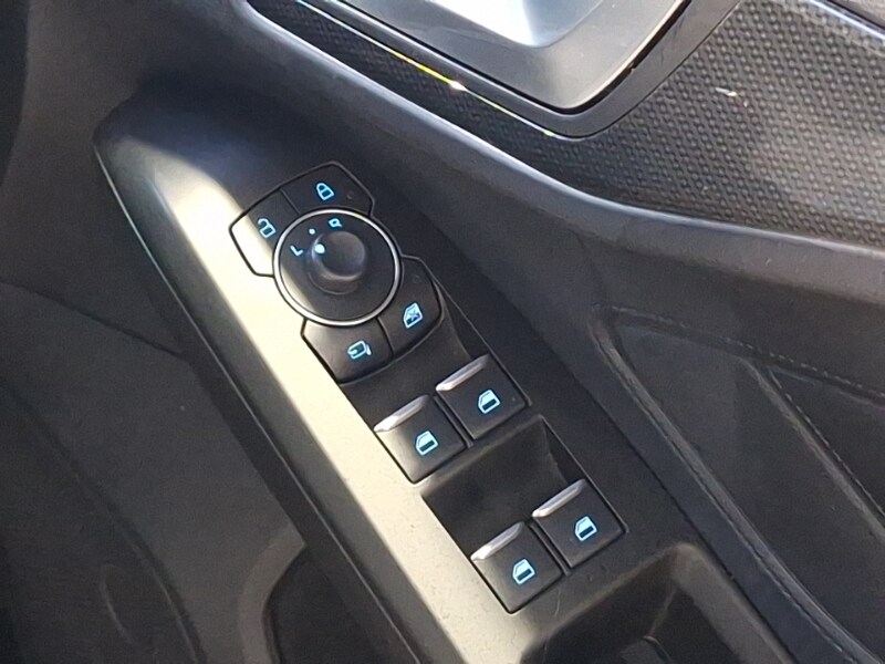 Used Ford Focus 2023 for sale - 76860403: Photo 14