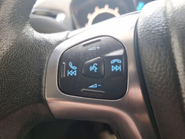 Used Ford Fiesta 2015 for sale - 76297909: Photo 15