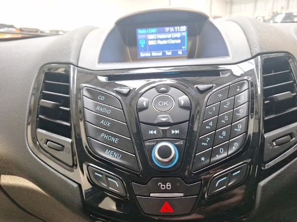 Used Ford Fiesta 2015 for sale - 76297909: Photo 17