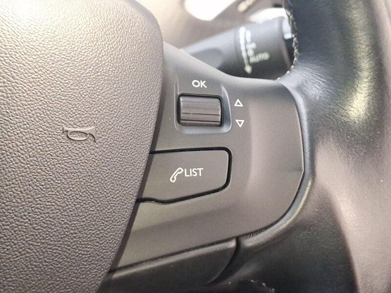 Used Peugeot 2008 2018 for sale - 77419173: Photo 17