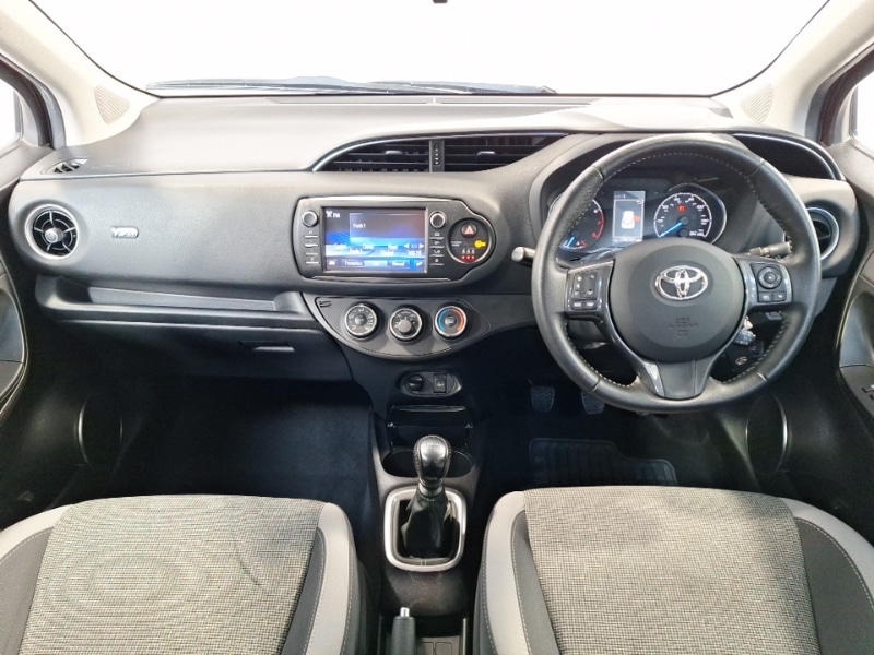 Used Toyota Yaris 2020 for sale - 78079960: Photo 2