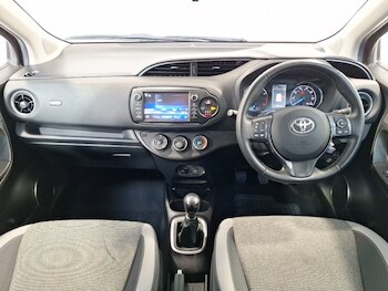 Used Toyota Yaris 2020 for sale - 78079960: Photo