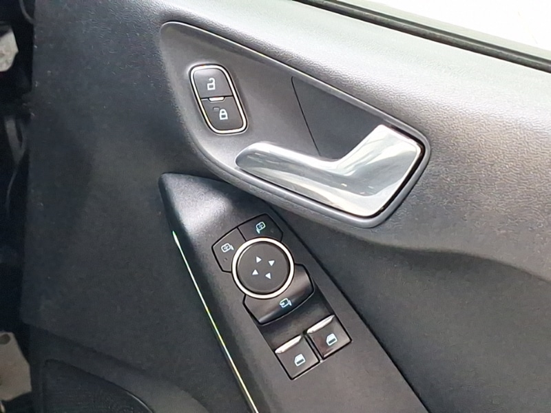 Used Ford Fiesta 2018 for sale - 78099127: Photo 14