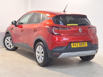 Used Renault Captur 2022 for sale - 77058833: Photo