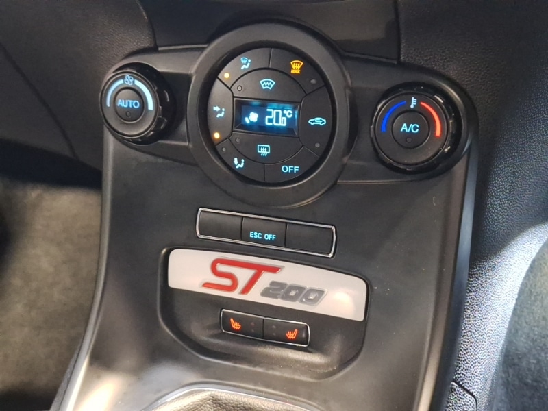 Used Ford Fiesta 2016 for sale - 77644737: Photo 14