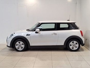 Used MINI Hatch 2022 for sale - 78046450: Photo