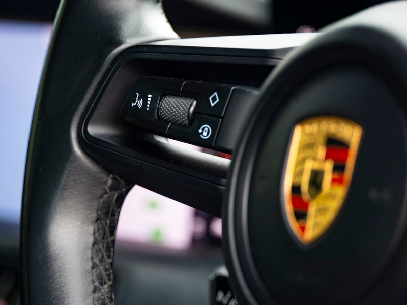 Used Porsche Taycan 2021 for sale - 76465134: Photo 17