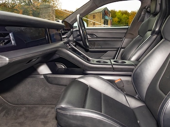 Used Porsche Taycan 2021 for sale - 76465134: Photo