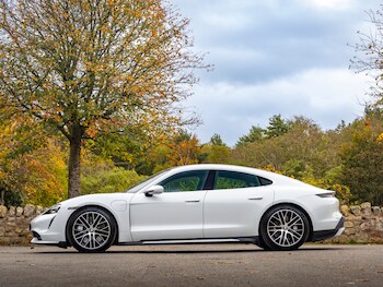 Used Porsche Taycan 2021 for sale - 76465134: Photo