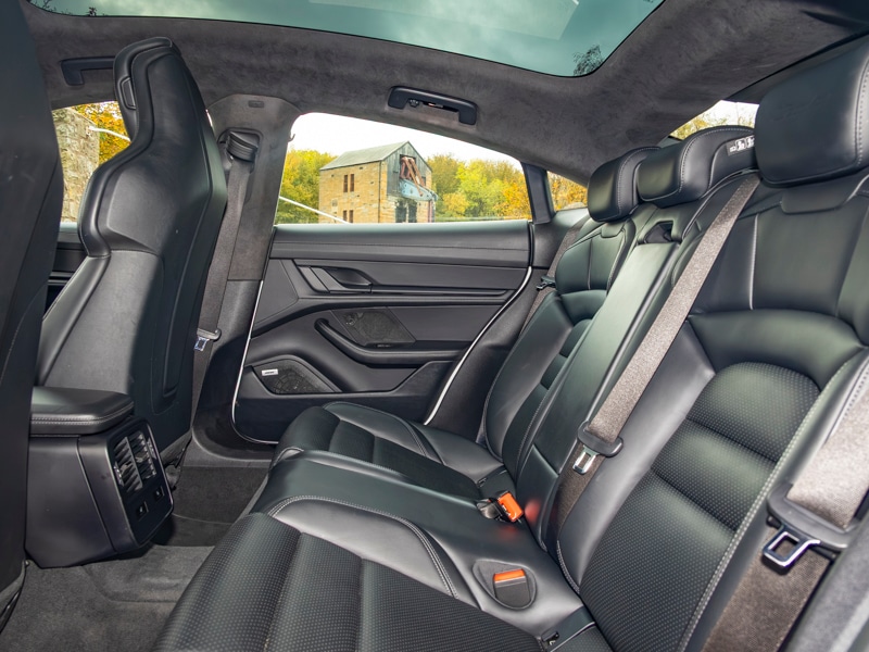 Used Porsche Taycan 2021 for sale - 76465134: Photo 6