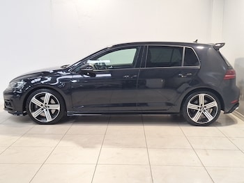 Used Volkswagen Golf 2018 for sale - 76839252: Photo