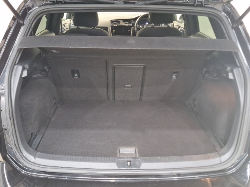 Used Volkswagen Golf 2018 for sale - 76839252: Photo 8