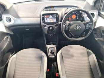 Used Toyota AYGO 2019 for sale - 75152057: Photo