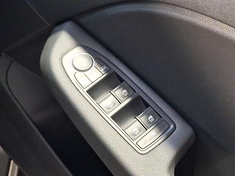 Used Renault Clio 2024 for sale - 77652368: Photo 14