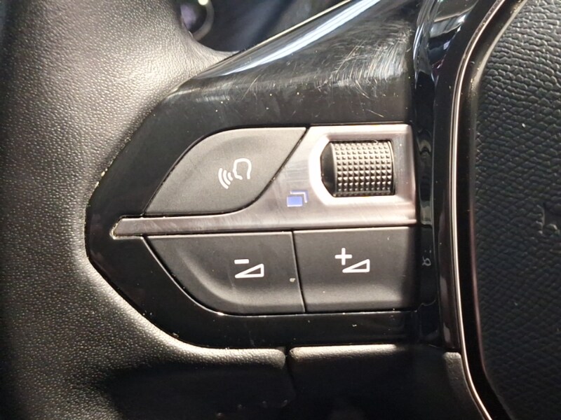 Used Peugeot 2008 2020 for sale - 77933544: Photo 14