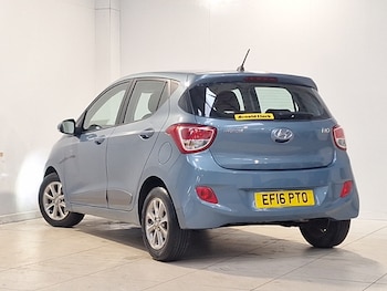 Used Hyundai i10 2016 for sale - 77874141: Photo