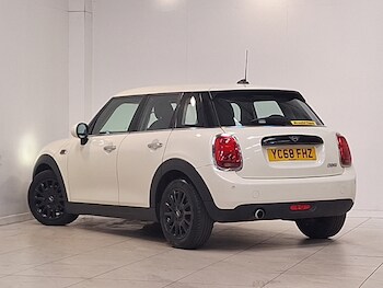 Used MINI Hatch 2018 for sale - 78490235: Photo