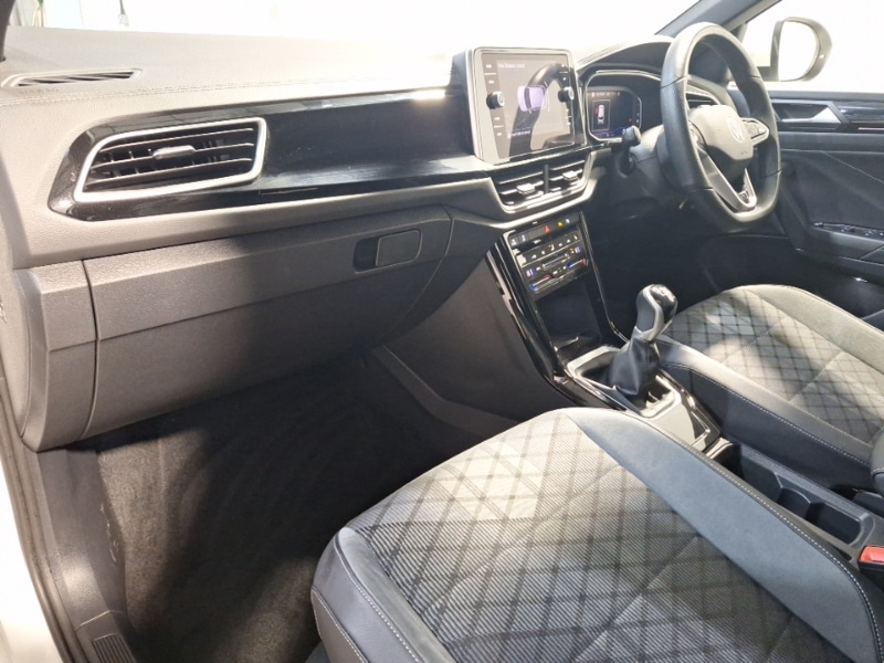 Used Volkswagen T-Roc 2022 for sale - 77304208: Photo 5